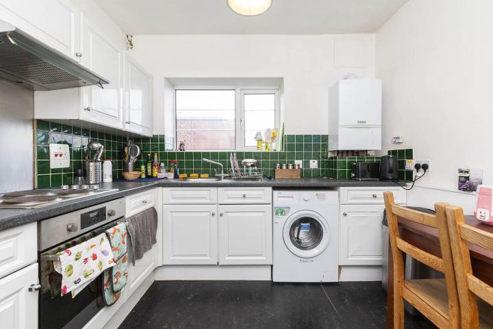 Modern Apartment Oman Avenue, Dollis Hill